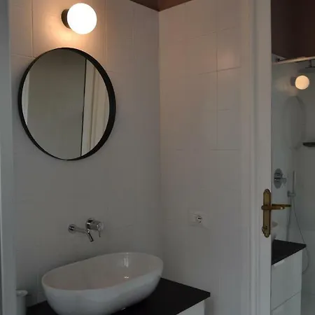 Casa Settignano Milan